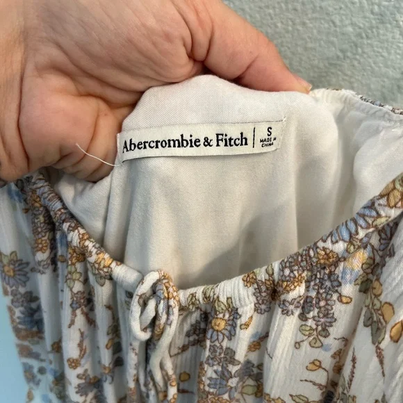 Abercrombie & Fitch Floral Tie-Front Dress - Picture 5 of 5